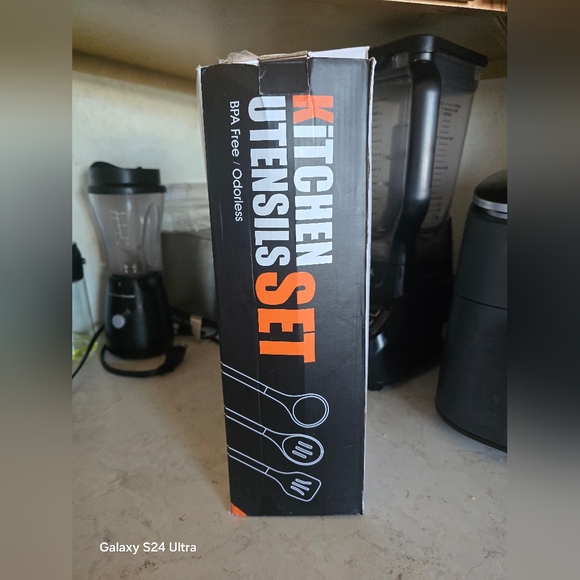 Silicone Cooking Utensils Set 13 Pcs - BPA Free Kitchen Utensil Set with Heat-Re - Picture 5 of 5